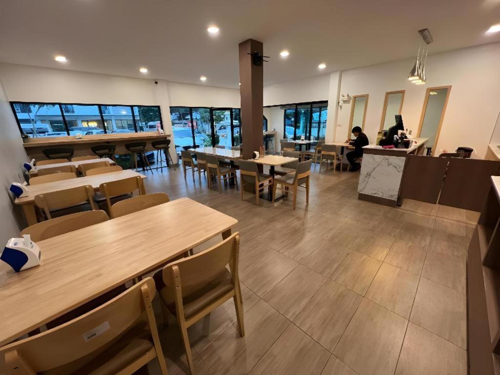 Meesuk Chiangrai Hotel Chiang Rai Extérieur photo